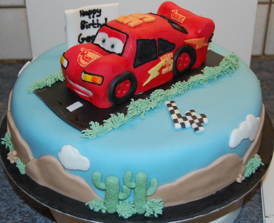 Top 25+ FUNNY CAKE PICTURES AND PHOTOS